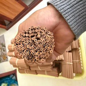 Incienso de Sándalo Religioso Anti-Estrés Dai Binh (1 kg) con Aromas 100% Naturales y Relajantes para el Bienestar Espiritual - Product Image 1