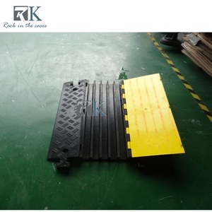 แผ่นยางป้องกันสายเคเบิลคุณภาพสูง 2,3,4 ช่อง แบบยืดหยุ่น 5 ช่อง - Product Image 2