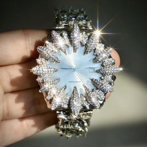 Reloj de Pulsera Digital Personalizado con Cristales de Zirconia Cúbica, Diseño Alabastro Y2K, Movimiento de Cuarzo, Acero Inoxidable, Estilo Gótico para Hombre - Product Image 2