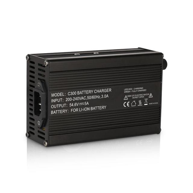 Customized C300 233.6W 29.2V 8A AC Fast Charger for Lead Acid Lithium LifePO4 Batteries Electric Scooter AGV Aluminium