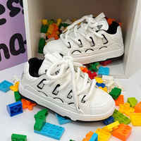 Chaussures blanches de marque en gros, fabricants de baskets blanches pour hommes avec logo personnalisé, faible MOQ