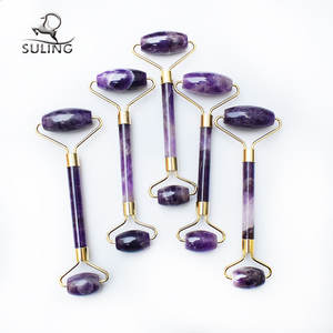 Meilleur <span class=keywords><strong>Prix</strong></span> Portable Améthyste <span class=keywords><strong>Rouleau</strong></span> <span class=keywords><strong>de</strong></span> <span class=keywords><strong>Jade</strong></span> Gua Sha Beauté Massage Du Visage Violet Cristal <span class=keywords><strong>Jade</strong></span> <span class=keywords><strong>Rouleau</strong></span> Pour Le Visage - Product Image 3