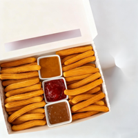 Boîte d'emballage en papier personnalisée de qualité alimentaire pour gaufres, mochi, donuts, frites garnies, snacks à emporter, churros, avec trous pour sauce