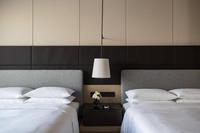 Meubles de salle de bain complets pour hôtel 5 étoiles SHIYI avec ensemble de meuble-lavabo et vasque pour la conception d'hôtels commerciaux