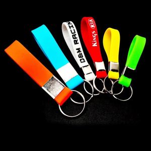 พวงกุญแจซิลิโคนราคาถูก พิมพ์ลายเว้าแบบกำหนดเองได้ พร้อมโลโก้ส่วนตัว - Product Image 2