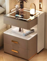 Meuble de chambre moderne en cuir avec station de charge, lampes multifonctionnelles, table de chevet intelligente avec rangement et verrouillage intelligent