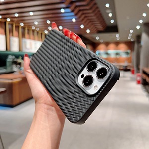 Custodia morbida antiurto in TPU intrecciata con motivo intrecciato per <span class=keywords><strong>iPhone</strong></span> <span class=keywords><strong>14</strong></span> 13 12 11 Pro Max - Product Image 5