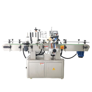Máquina Etiquetadora Automática de Botellas Redondas de Plástico para Jugo de Naranja y Vino, con Posicionamiento Vertical en Línea de Producción - Product Image 1