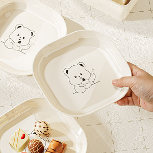 จานขนมลายหมี จานผลไม้พลาสติกทรงสี่เหลี่ยม จานสำหรับงานปาร์ตี้ - Product Image 3