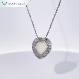 Collier pendentif cœur en perle serti halo en argent 925 Tianyu Gems pour femmes, bijoux délicats et romantiques, cadeau élégant et tendance - Product Image 3