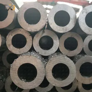 Low Price Q235 Q355 A36 ST37.4 Casing Carbon Seamless Steel Pipe Standard ST37 Carbon Seamless Steel Pipe And Tube For Pipeline