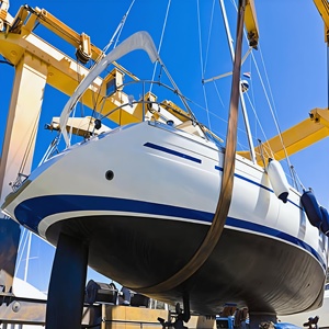 رافعة متنقلة للقوارب البحرية بقدرة 100-300 طن مع عجلات مطاطية وحزام ناعم ومتين لرفع القوارب دون إتلافها - Product Image 4