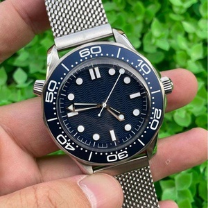 Montres de plongée de luxe en saphir, de haute qualité, de marque prestigieuse, en alliage de titane, mouvement mécanique, vente en gros - Product Image 3