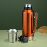 Bouilloire à vide en acier inoxydable à double poignée de conception moderne, portable de grande capacité pour les sports de plein air, l'école, le ventre chaud