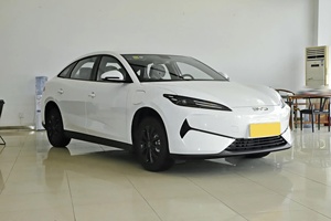 Meest Populaire Byd E7 2025 450Km Puur Elektrisch 136 Pk 4-deurs 5-seater Ev New Energy Voertuig Medium Car - Product Image 5