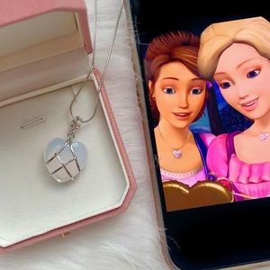 Collar <span class=keywords><strong>de</strong></span> Acero Inoxidable con Colgante <span class=keywords><strong>de</strong></span> Princesa <span class=keywords><strong>de</strong></span> <span class=keywords><strong>Tiktok</strong></span>, Chapado en Oro Real con Circonita y Proteína en Polvo Natural, Regalo para Niña - Product Image 4