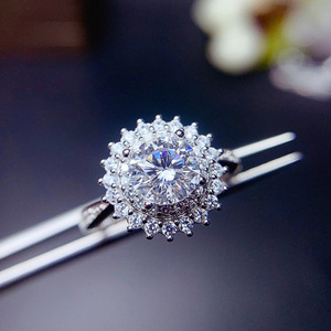 Round Sunflower Rotatable Women Ring Elegant Temperament Design Daily Party All-match Stackable Finger Jewelry Gift - Product Image 1
