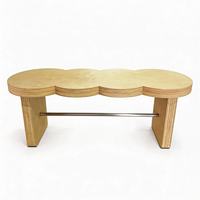 Table de présentation en bois durable peinte pour boutique de vêtements, table de présentation pour magasin de vêtements