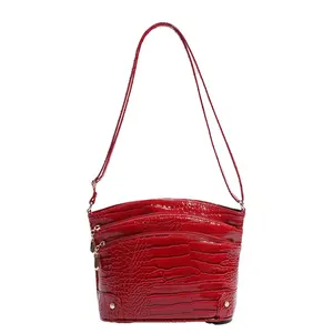 来样定做批发女式复古PU皮革单手提包便携式多口袋拉链封口吊带斜挎包冬秋 - Product Image 5