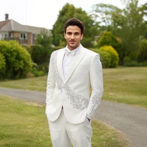 Abito da sposo <span class=keywords><strong>bianco</strong></span> LB01 con perline e <span class=keywords><strong>pizzo</strong></span>, abito da cerimonia di lusso, smoking da uomo, abito da ballo personalizzato. - Product Image 1