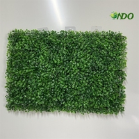 Mur végétal artificiel vertical en plastique style jungle Ondo, best-seller, toile de fond en herbe verte pour la décoration intérieure de Noël