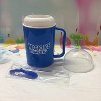 Gobelet Magique en Silicone Qualité Alimentaire Personnalisable avec Logo pour Boissons Glacées Instantanées, Gobelet DIY pour Slushy à Presser