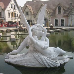 Statua di Famosa Figura Italiana in Marmo Bianco Naturale, Psiche Riacquistata dal Bacio di Cupido - Product Image 2