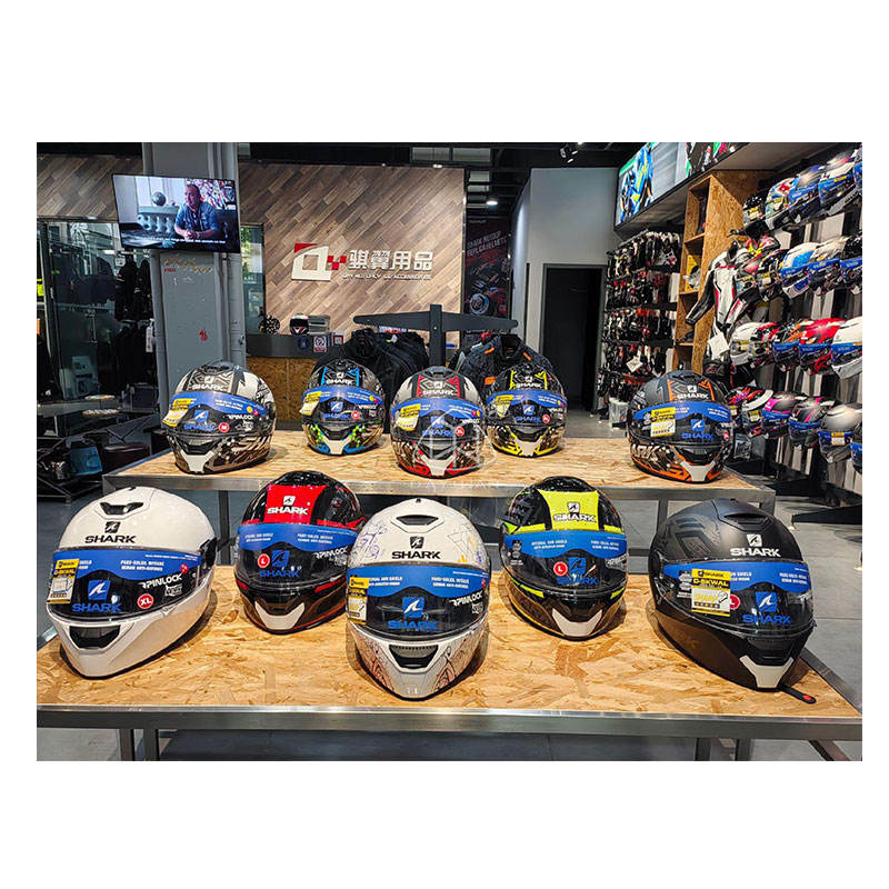 Exhibidores para tiendas de motocicletas Mejora tu espacio minorista