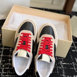 รองเท้าผ้าใบทรงคลาสสิคแบบหุ้มข้อต่ำ ผ้าคุณภาพสูง ระบายอากาศได้ดี ซับในตาข่าย กันลื่น หรูหรา ลำลอง ทันสมัย ดีไซน์เนอร์ - Product Image 4