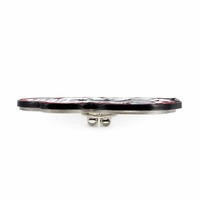 Broche personnalisée moderne en alliage de zinc émaillé souple, motif démon gothique sombre, noir et rouge, pour décoration de vêtements, broche de revers en métal OEM