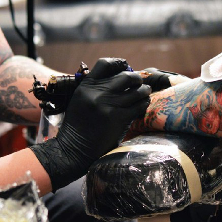 4,5 г 5,0 г 7,0 г черные одноразовые гибкие нитриловые перчатки