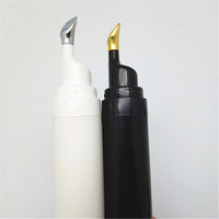 Flacon de crème pour les yeux en plastique de luxe 8 ml 20 ml Applicateur plat sans air Flacon de crème pour les yeux avec embout en métal
