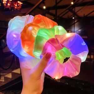 ที่คาดผม LED ส่องแสงระยิบระยับ แนวโรแมนติก สำหรับงานปาร์ตี้ ที่รัดผมหางม้า ไฟส่องสว่าง สีรุ้ง ผ้าไหมซาติน - Product Image 1