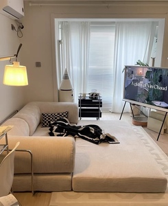 Sofá Portátil Moderno de Material PC con Control por Aplicación en un Paquete Pequeño para Uso en el Hogar, Oficina y Hotel - Product Image 1