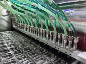 Machine d'emballage haute vitesse de type plat pour lessive en poudre, liquide et dosettes, facile à utiliser, fonctions d'emballage et de remplissage PLC - Product Image 3