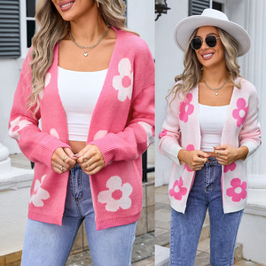 Cardigan en tricot à fleurs pour femmes, coupe ample, pull de printemps, grande taille, style fashionista de rue, Smlxl, blanc, rose rouge - Product Image 1