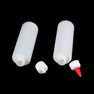 Botella cilíndrica de plástico de 250ml, dispensador con bomba de presión vacía, envase de aceite líquido para el hogar, contenedor de almacenamiento recargable, portátil - Product Image 4