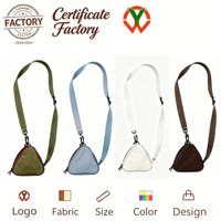 Leichte, wasserdichte Nylon-Dreiecks-Umhängetasche mit verstellbarem breitem Riemen, Mini-Crossbody-Tasche für den täglichen Pendelverkehr, Einkaufen und Reisen