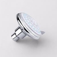 Douche suspendue chromée élégante et intemporelle au design rond classique pour la collection de produits de salle de bain professionnels et la décoration