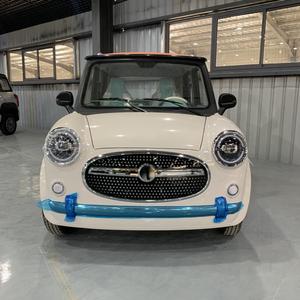 Vehículos Eléctricos Mini para Adultos en Oferta - Carga Rápida de 4 Ruedas con 5 Puertas/4 Asientos hasta 50 km/h - Product Image 1