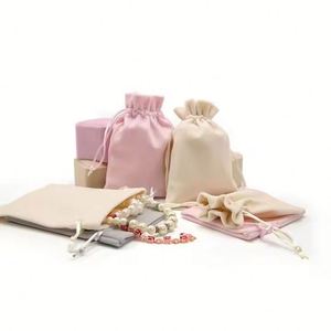 Sac cadeau rectangulaire portable en velours et flanelle fait main, personnalisé, avec cordon de serrage et logo sur mesure, pour la vente en gros Packbloom - Product Image 3