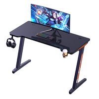 Bureau de jeu en forme de Z 47 po Bureau de jeu d'ordinateur Bureau à domicile Table de travail peu encombrante Parfait pour les hommes qui jouent et travaillent