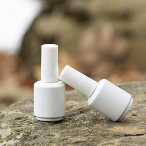 Flacon de vernis à ongles blanc de 7 ml avec bouchon à vis, contenant en PP mat pour usage cosmétique - Product Image 5
