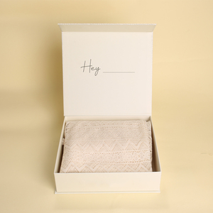 Tùy Chỉnh Cứng Nhắc Giấy Nghệ Thuật Từ Đóng Lật Hộp Quà Tặng Váy Logo In Quần Áo Bao Bì Dập Nổi Lớp Phủ UV Matt Cán - Product Image 2