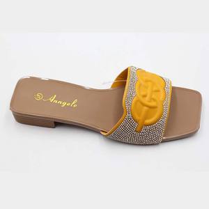 Vendita all'Ingrosso <span class=keywords><strong>Scarpe</strong></span> e Sandali da <span class=keywords><strong>Donna</strong></span>, Pantofole <span class=keywords><strong>con</strong></span> Tacco Basso e Largo, Cinturino <span class=keywords><strong>con</strong></span> Cristalli, Ultimi Arrivi per Matrimonio e Appuntamenti - Product Image 4