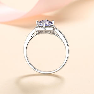 Fabrication de bijoux pour femmes Bagues de fiançailles de luxe pour filles 2ct Moissanite Bague de mariage d'anniversaire Bague en argent sterling S925 - Product Image 4