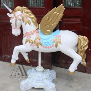 Benutzer definierte rosa Harz Merry Go Round <span class=keywords><strong>Horse</strong></span> kommerziellen Indoor-Spielplatz Themenpark Fotografie Shop Dekoration - Product Image 3