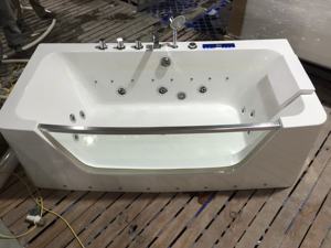 Baignoire à remous autoportante en acrylique blanc transparent de luxe bon marché - Product Image 4