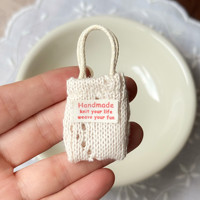 Nouveaux produits 2026 : Mini sac en cuir, sac bandoulière en tissu motif chat à longues pattes, mini sac décoré de vêtements pour bébé de 10 cm 04