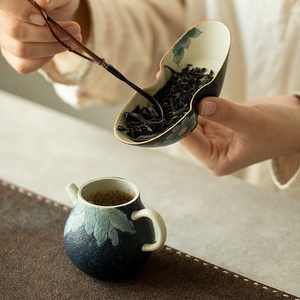 Hand-Painted Ceramic Tea Spoon Hand-Painted Silver Ingot Tea Lotus Household Kung Fu Tea Appreciation Device - Product Image 3
